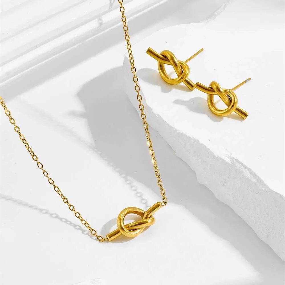 Timeless Knot Set