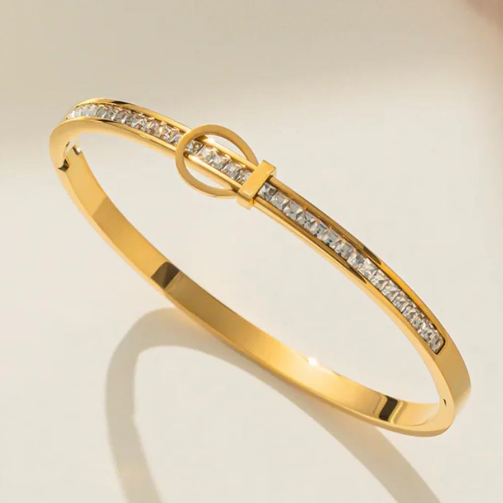 Aurelia Handcuff