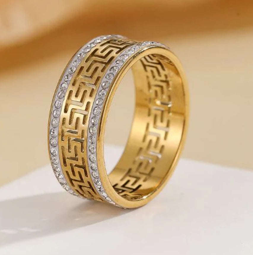 Golden Muse Ring