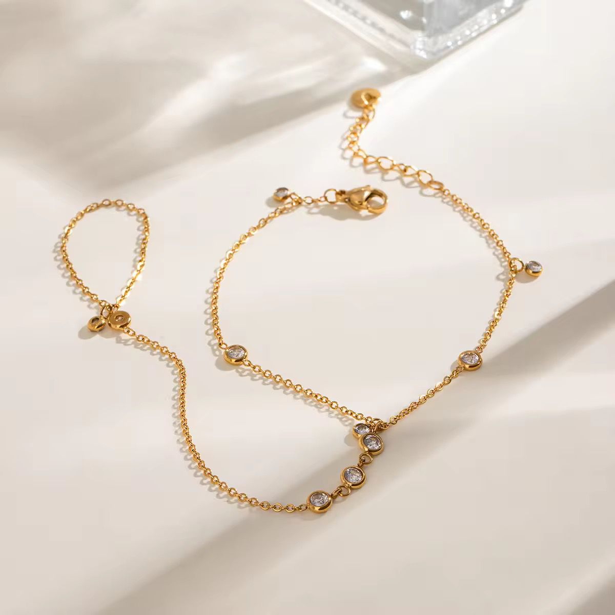 Shimmer Link Hand Chain