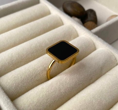 Mignight Edge Ring