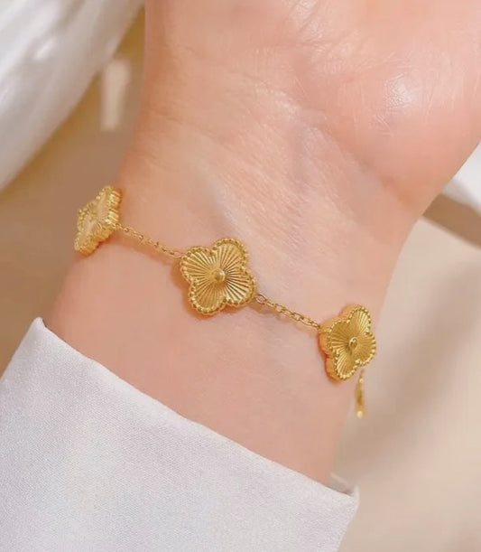 Golden Clover Bracelet