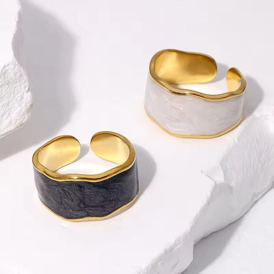 Moon stone ring