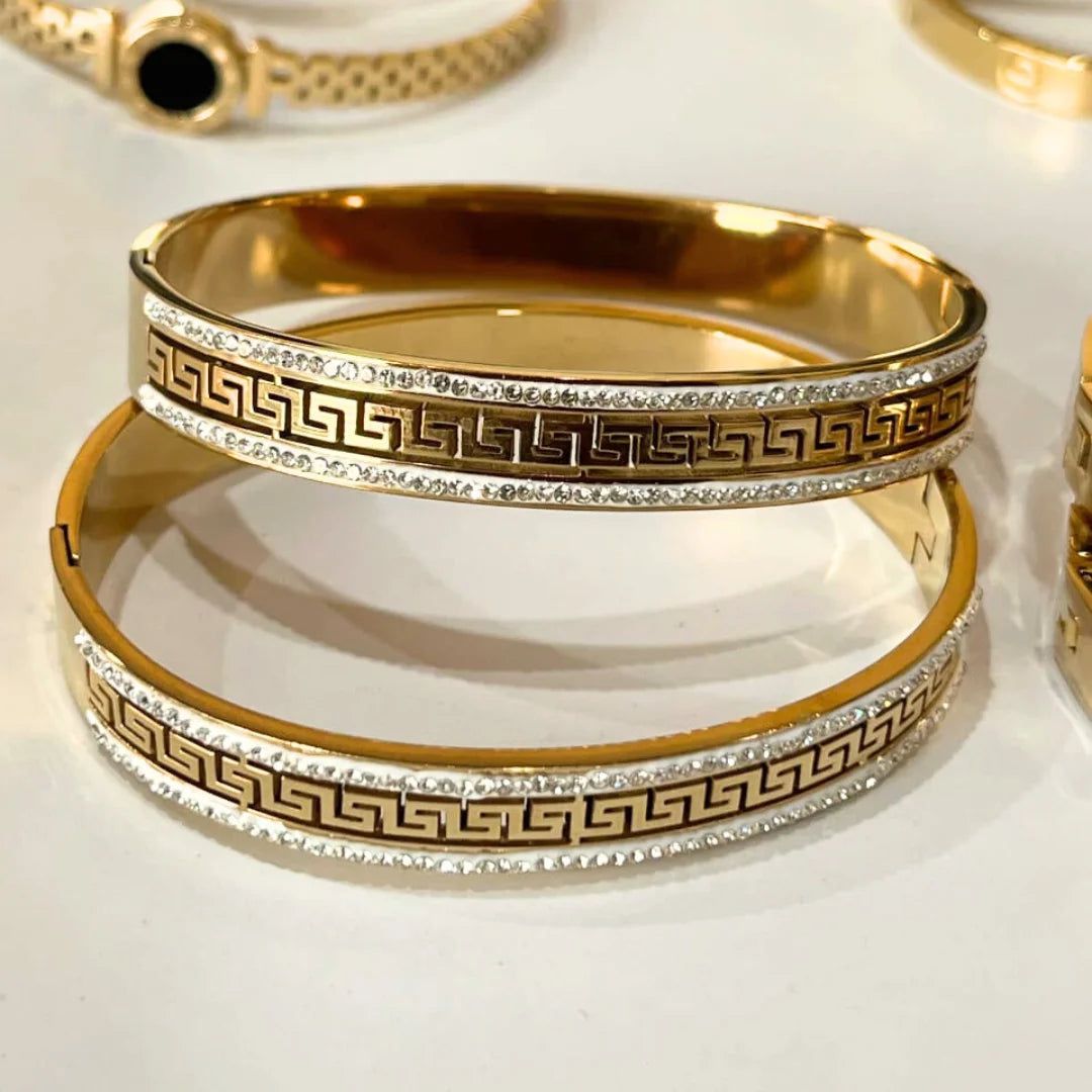 Golden Muse Handcuff