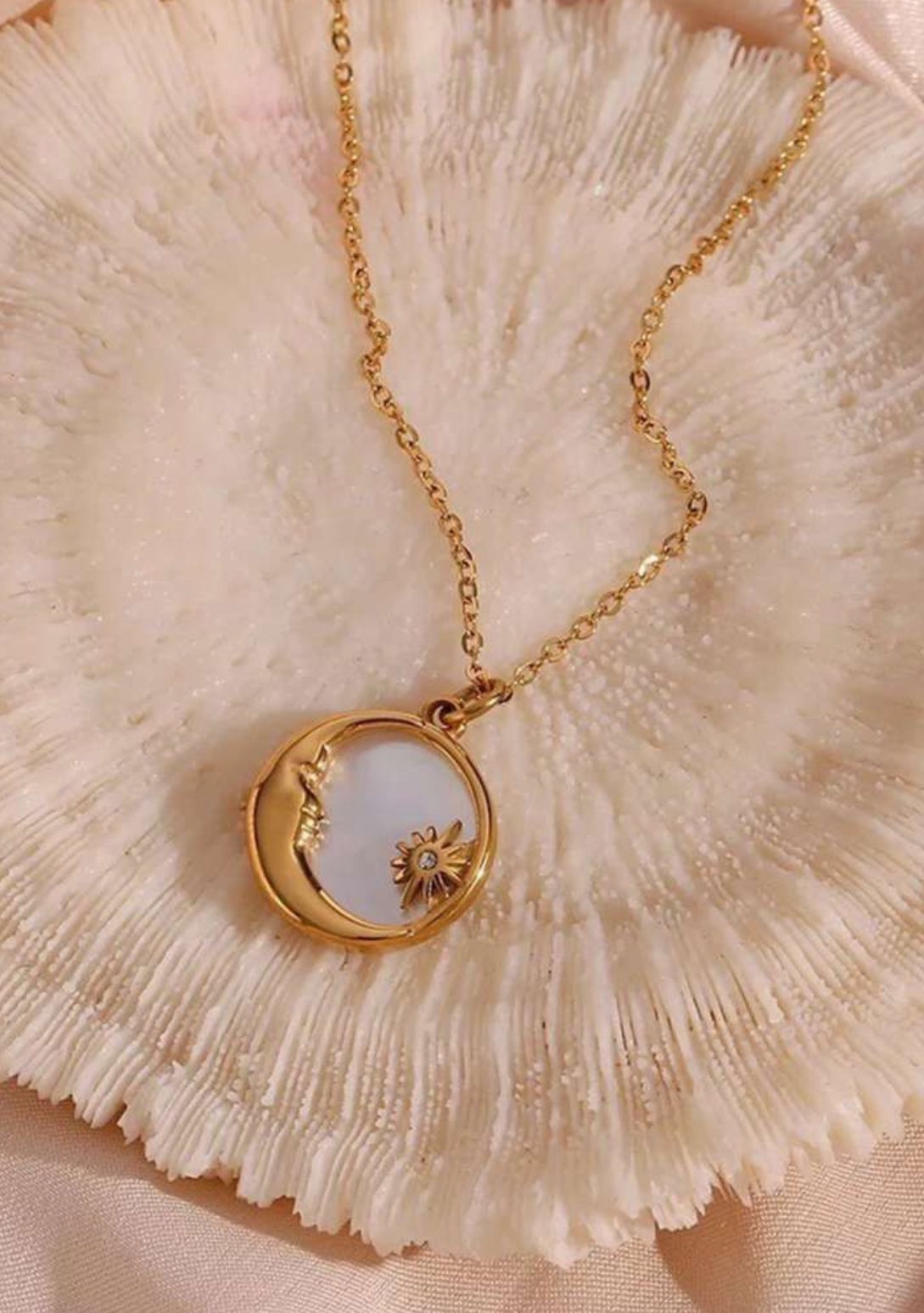 Luna Shine Pendant
