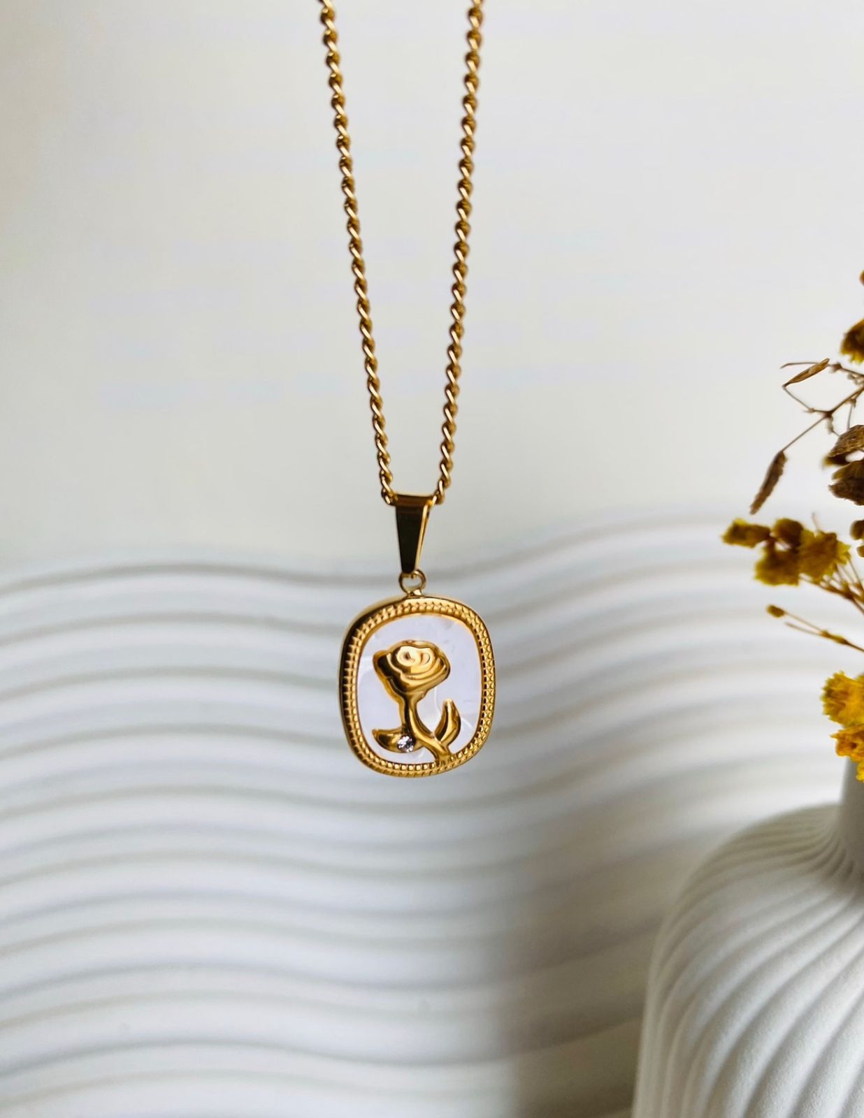 Dainty Flower Pendant