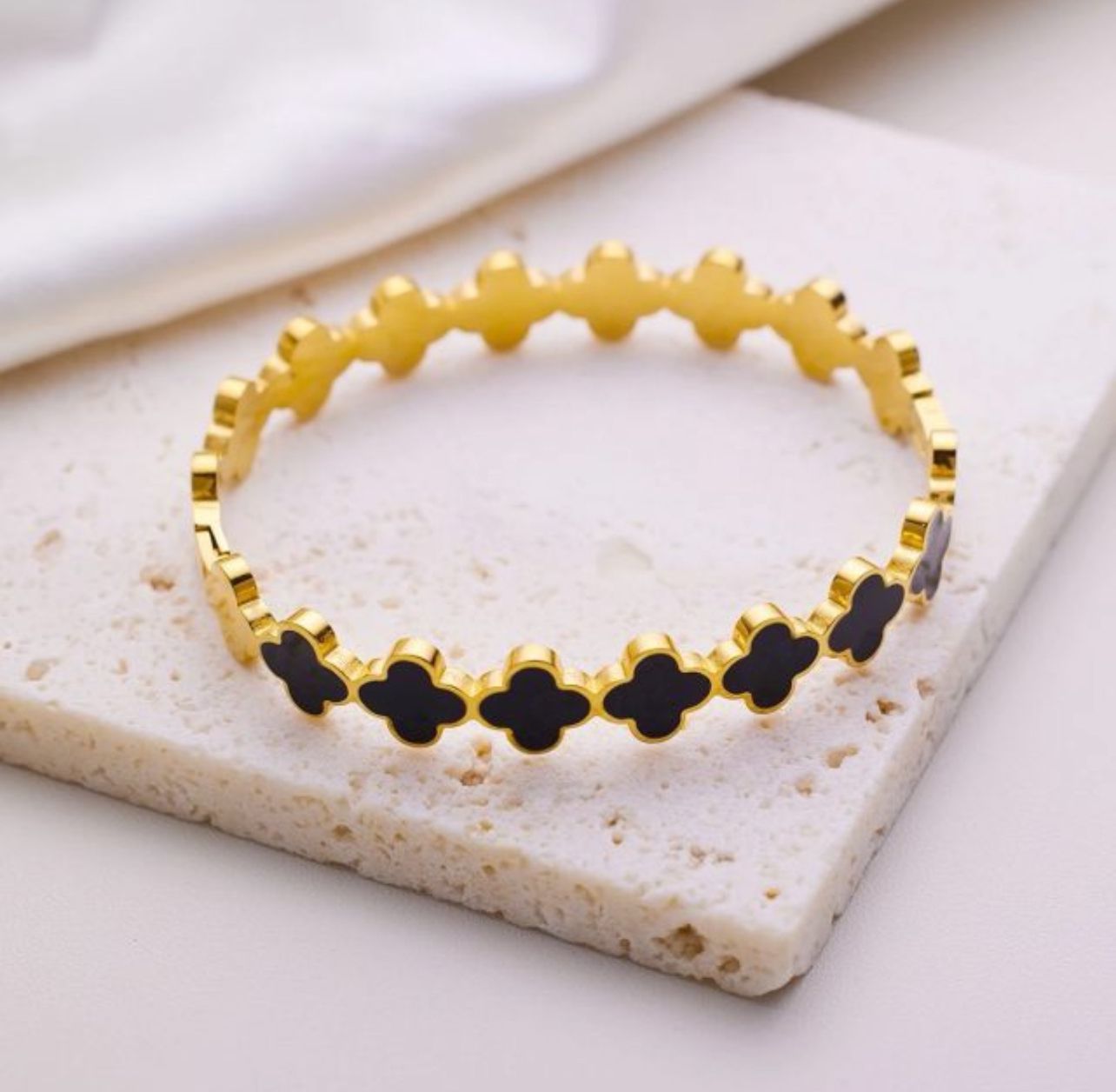 Black Clover Handcuff