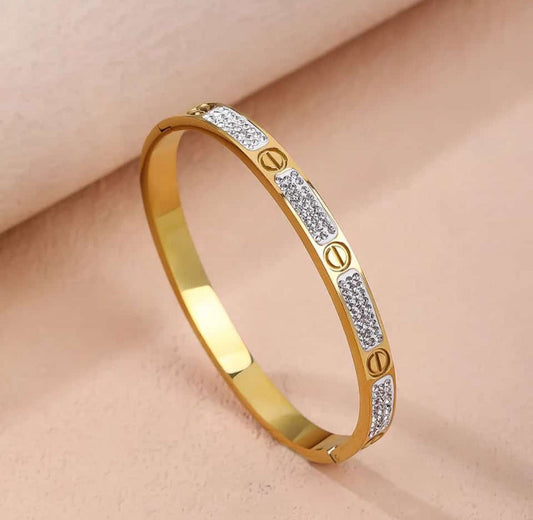 Golden Grace Handcuff