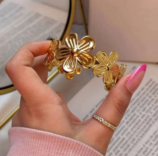 Adjustable Bloom Handcuff