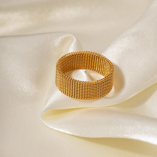 Fine Mesh Ring