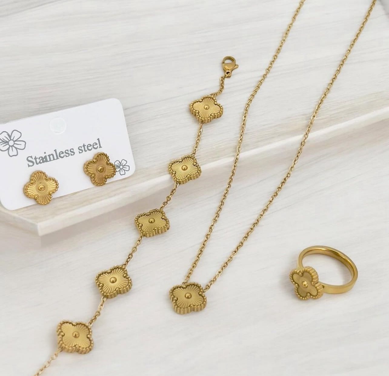 Golden Clover Complete Set
