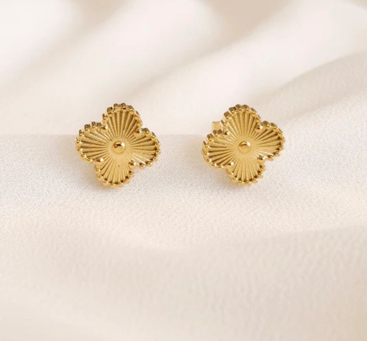 Golden Clover Complete Set