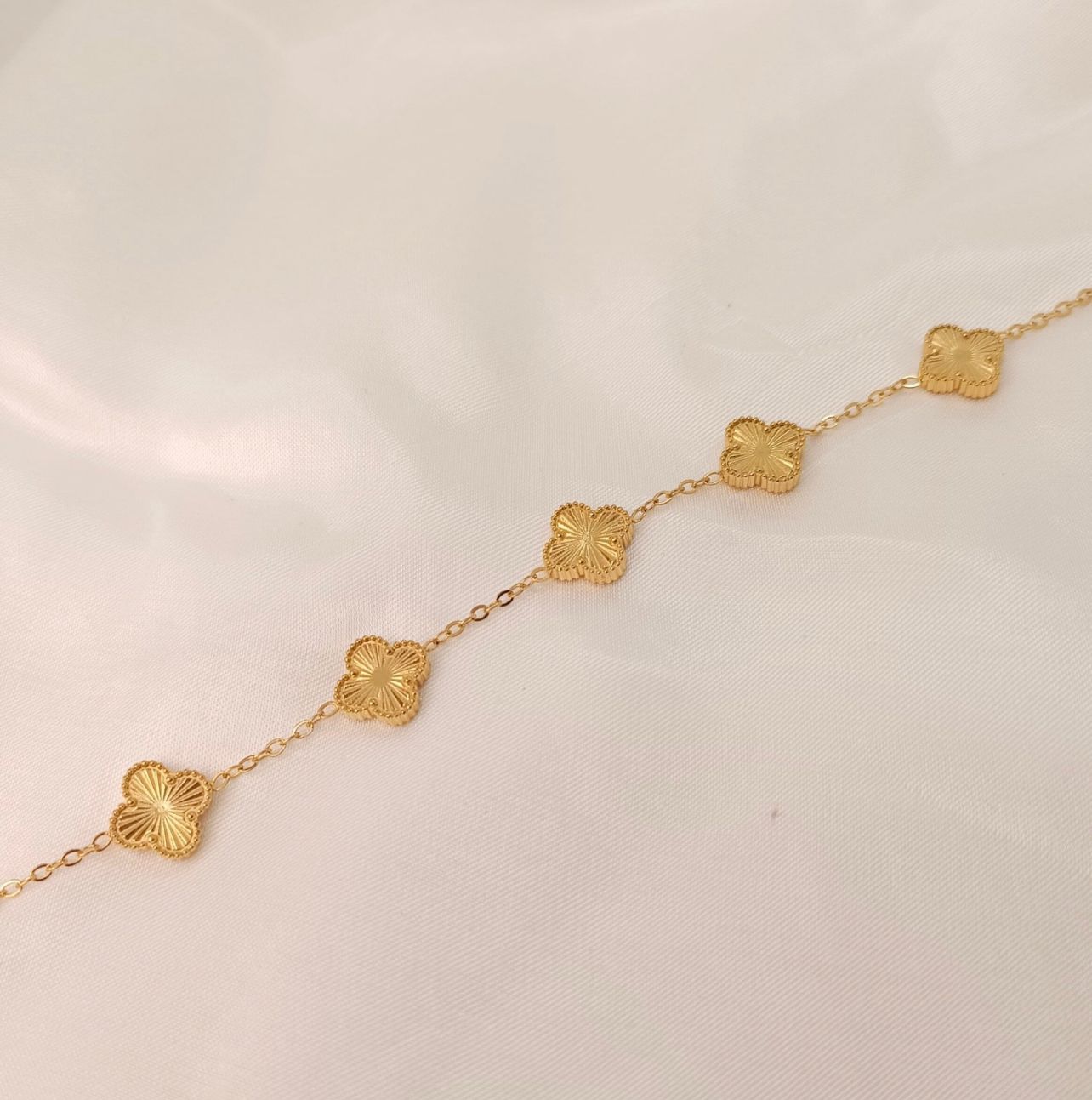 Golden Clover Complete Set