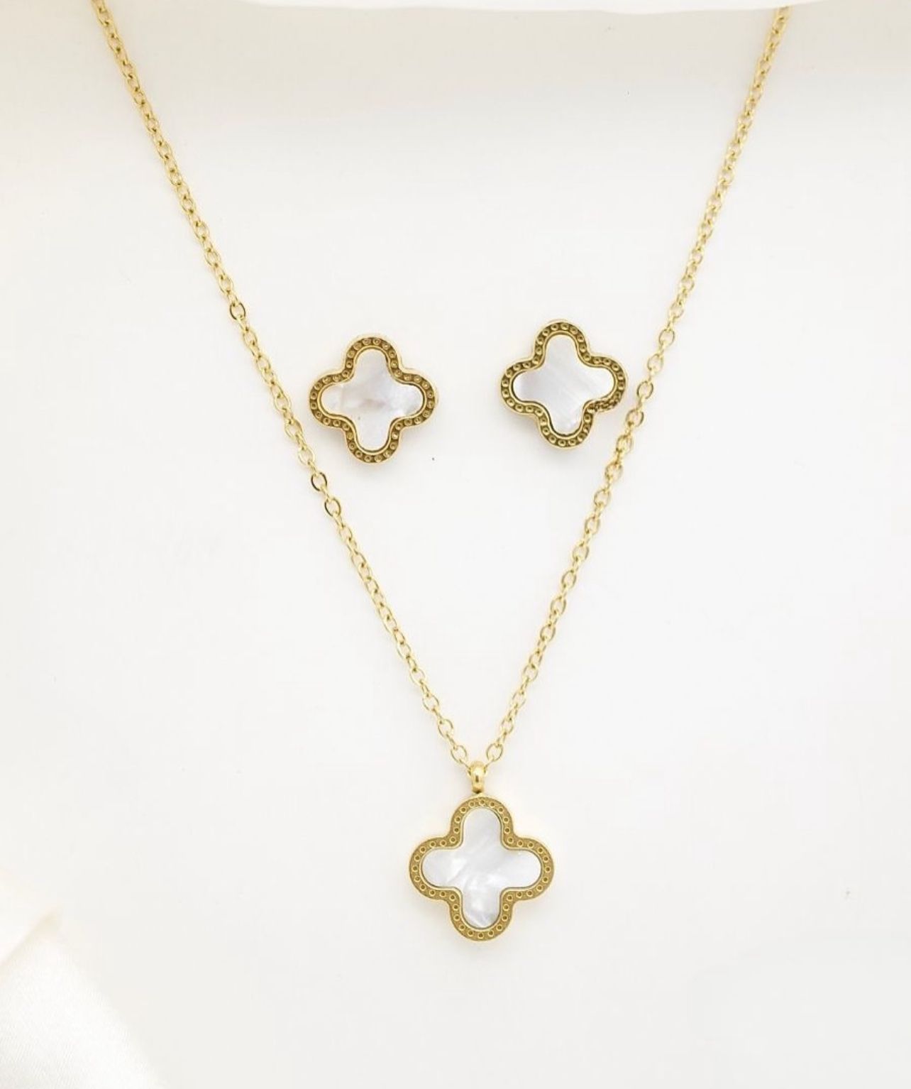 White Clover Set