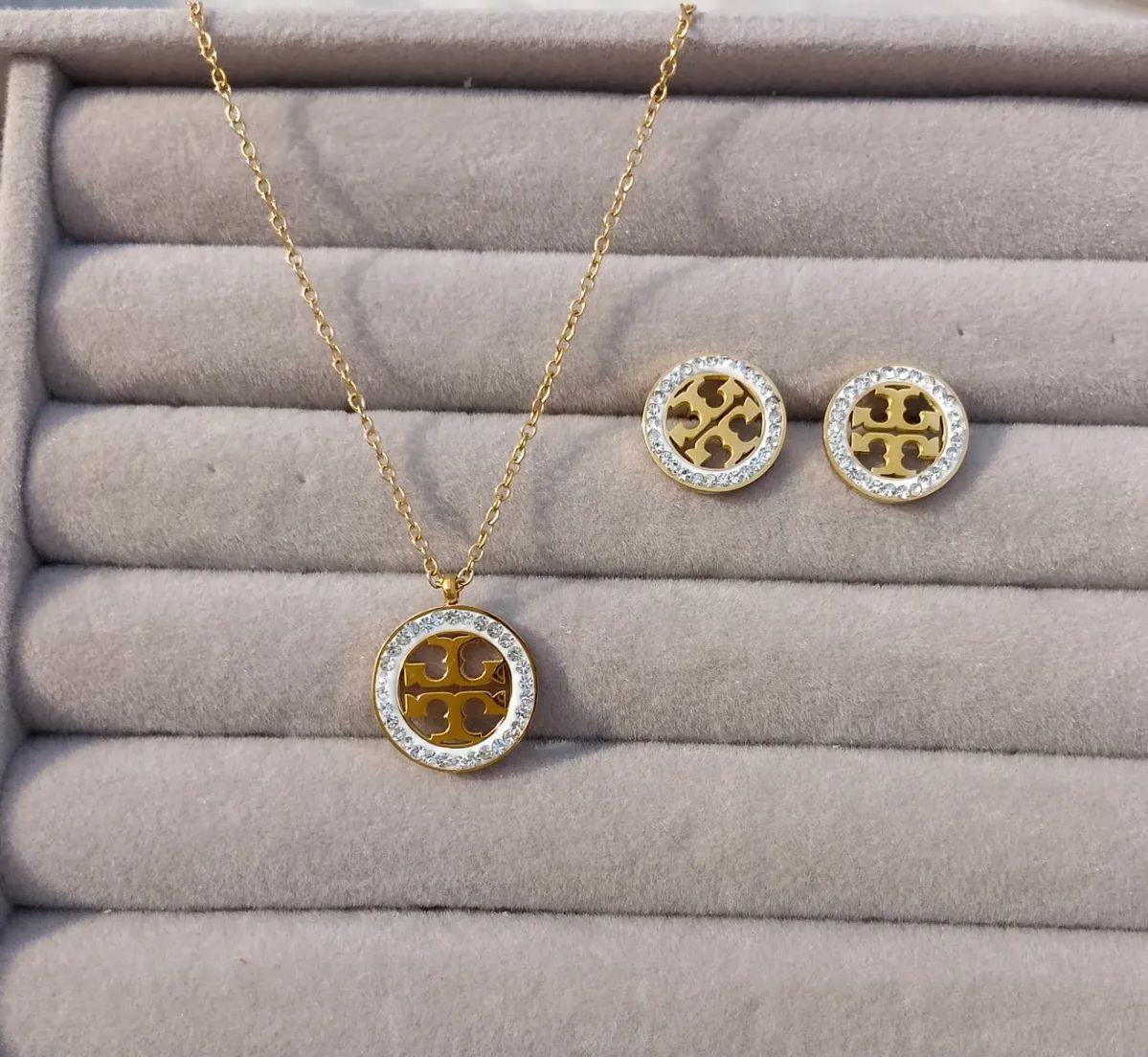 Tori set