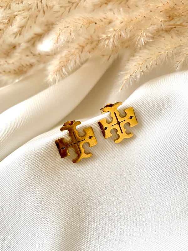 Chic Studs