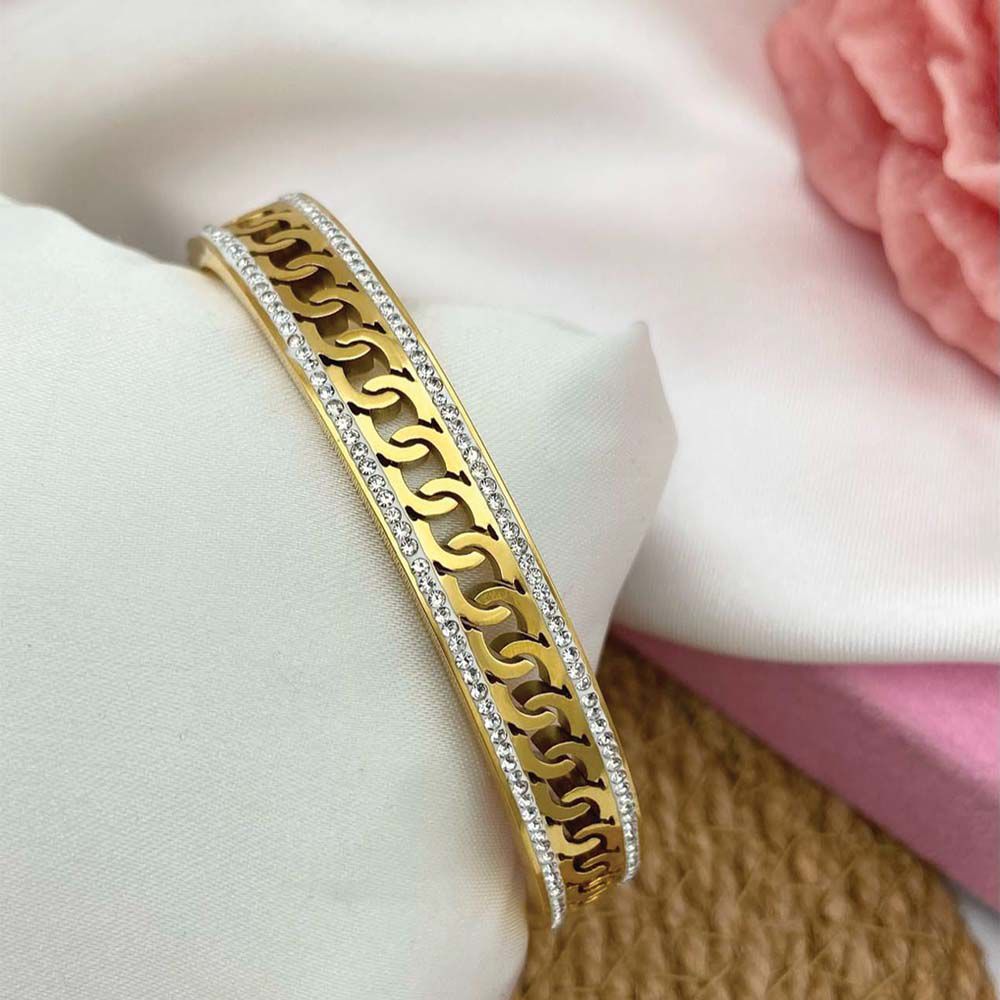 Glimmer Handcuff