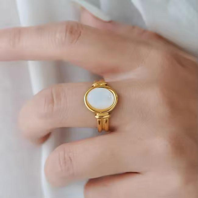 Veloura Ring