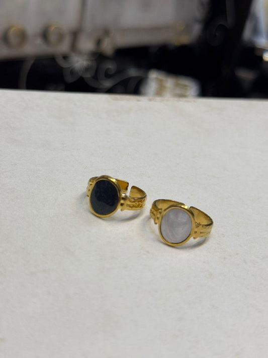 Veloura Ring