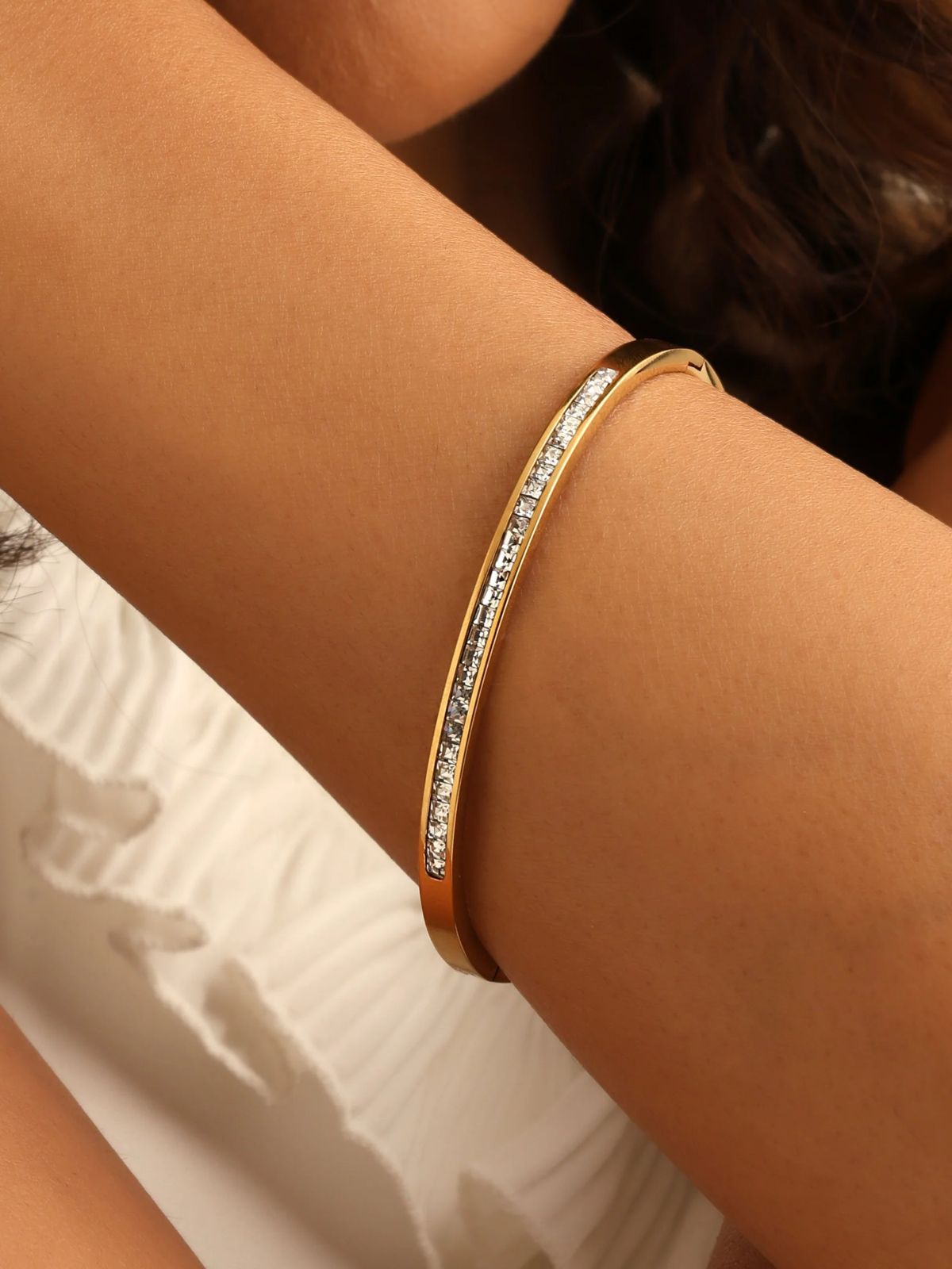 Lustra Handcuff