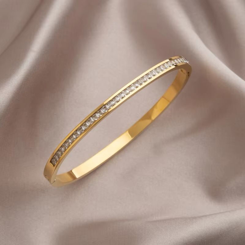 Lustra Handcuff