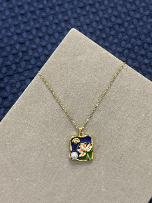 Allurie Pendant