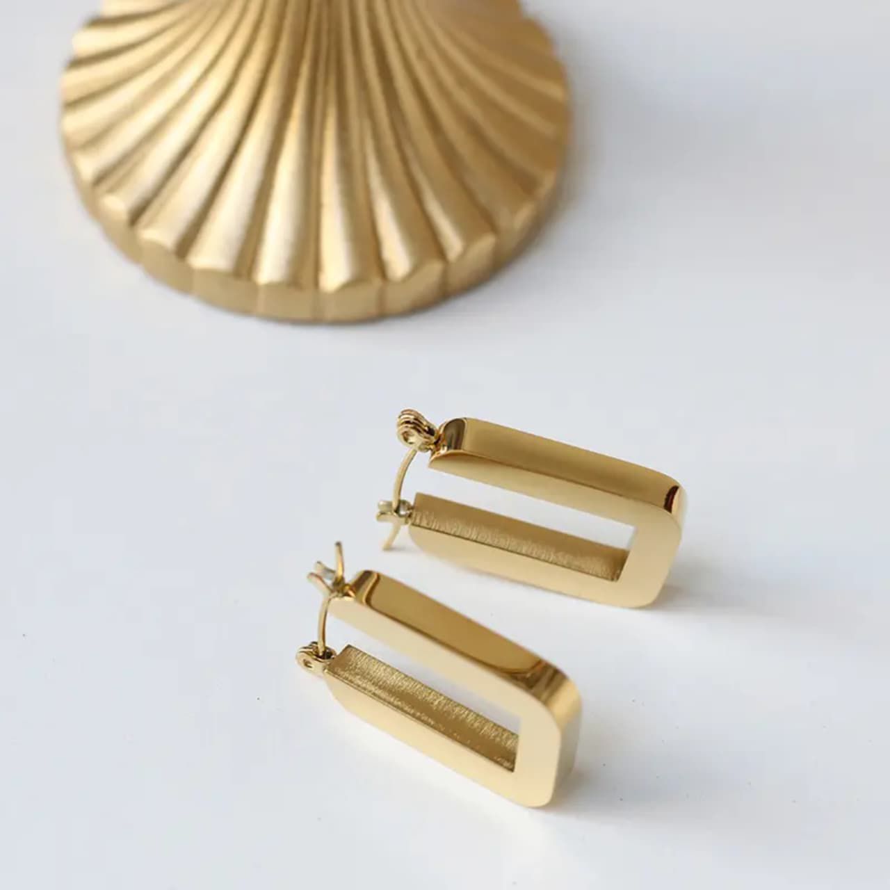 Classic Edge Hoops