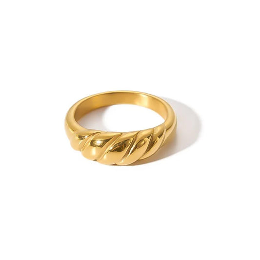 Royal Spiral Ring