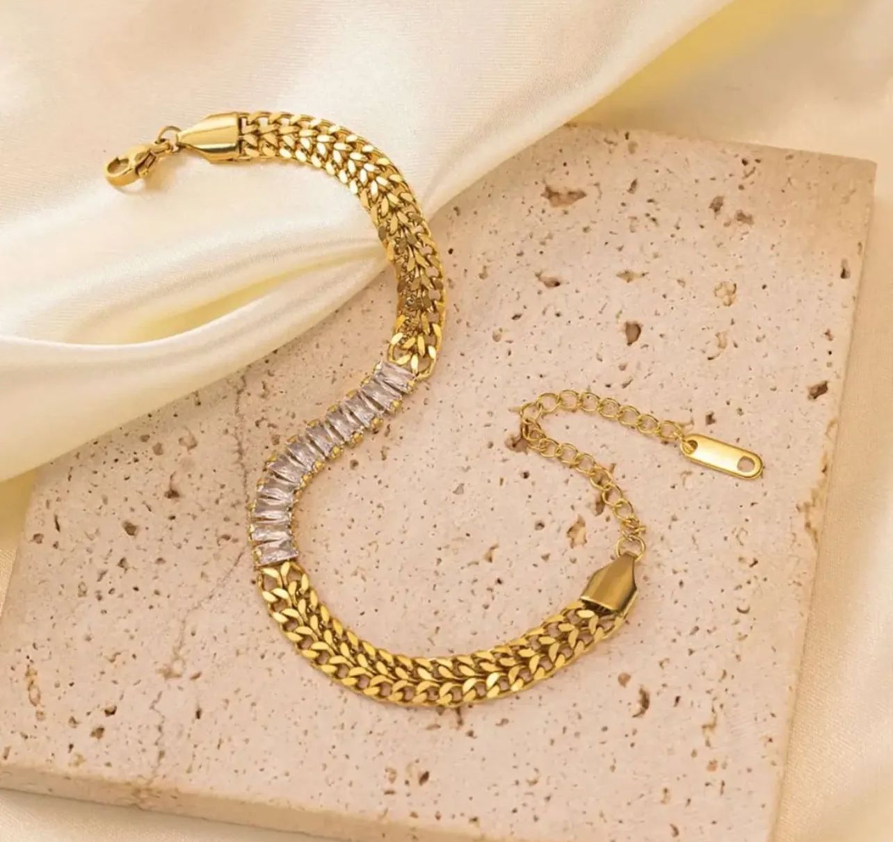 Crystal Studded Chain Bracelet