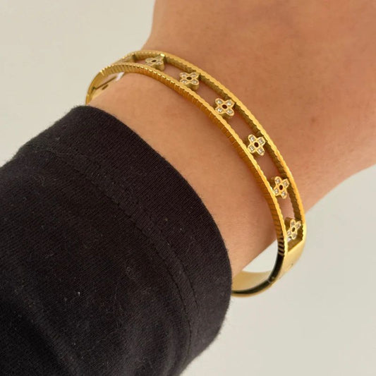 Eternal Bloom Handcuff