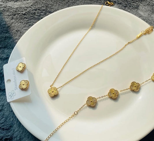 Golden Clover Set with Bracelet