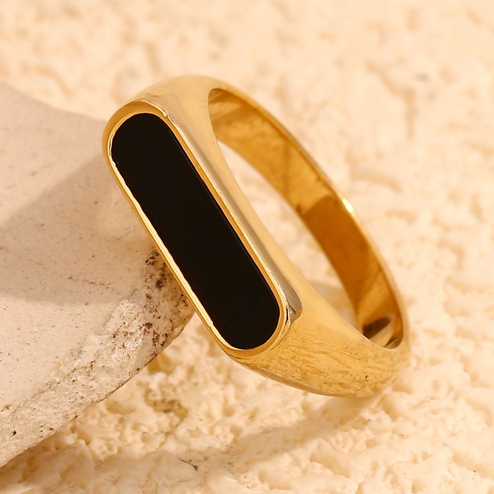 Onyx Luxe Ring